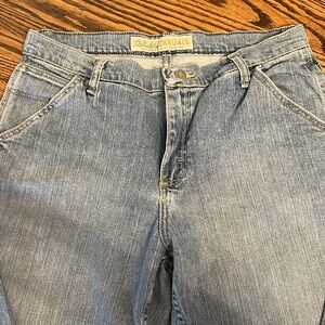 Cabela’s Casual Carpenter jeans, size 8, in good shape.